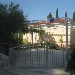 https://apartments-radic-trogir.hotels-in-trogir.com